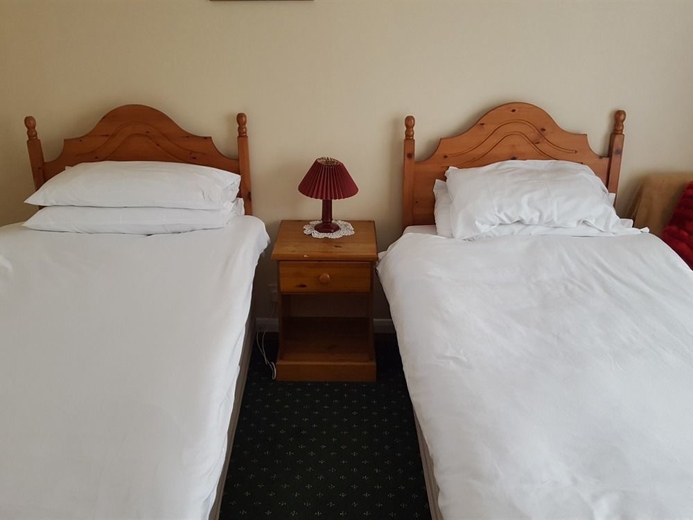 The Bear Inn And Burwash Motel מראה חיצוני תמונה
